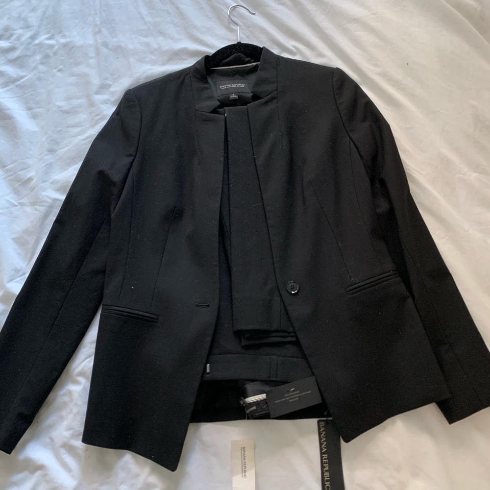 Banana Republic Women’s Suit